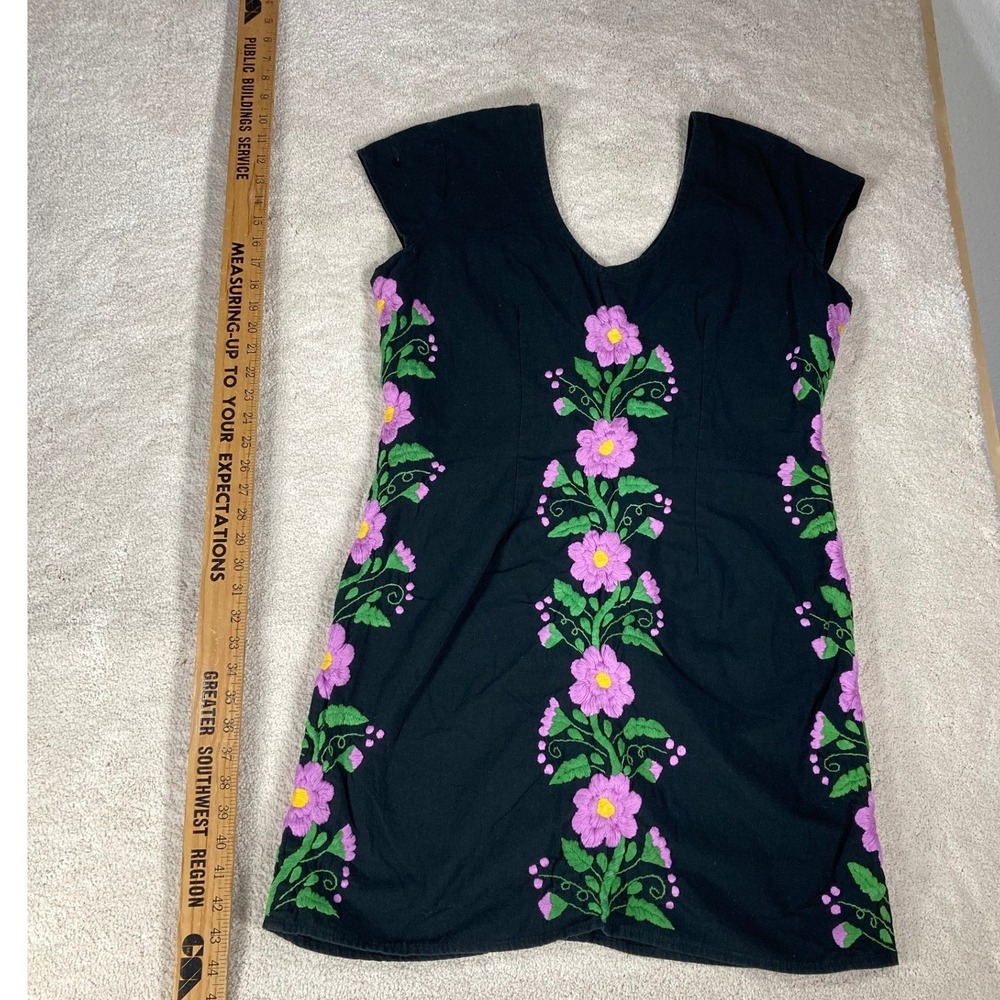 Vintage Style Black Floral Embroidered Mini Dress Cap Sleeve Scoop Neck Boho